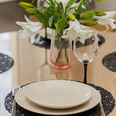 Biale Aleje Mokotow Metro By Renters