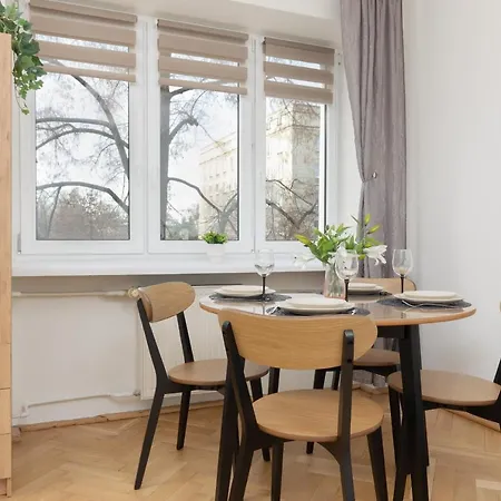 Biale Aleje Mokotow Metro By Renters