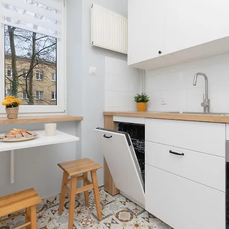 Biale Aleje Mokotow Metro By Renters *