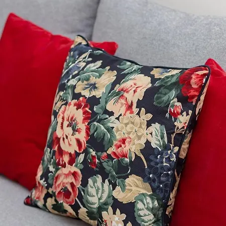 아파트 Biale Aleje Mokotow Metro By Renters