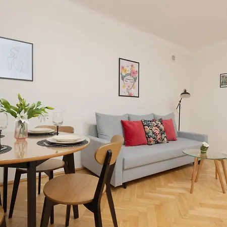 公寓 Biale Aleje Mokotow Metro By Renters 华沙